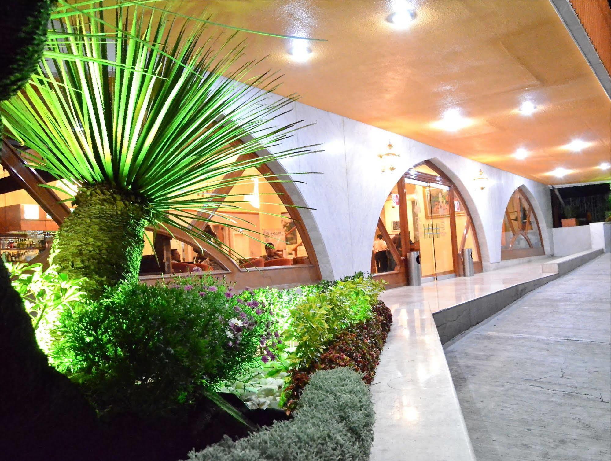 Hotel Lastra Пуэбла Экстерьер фото